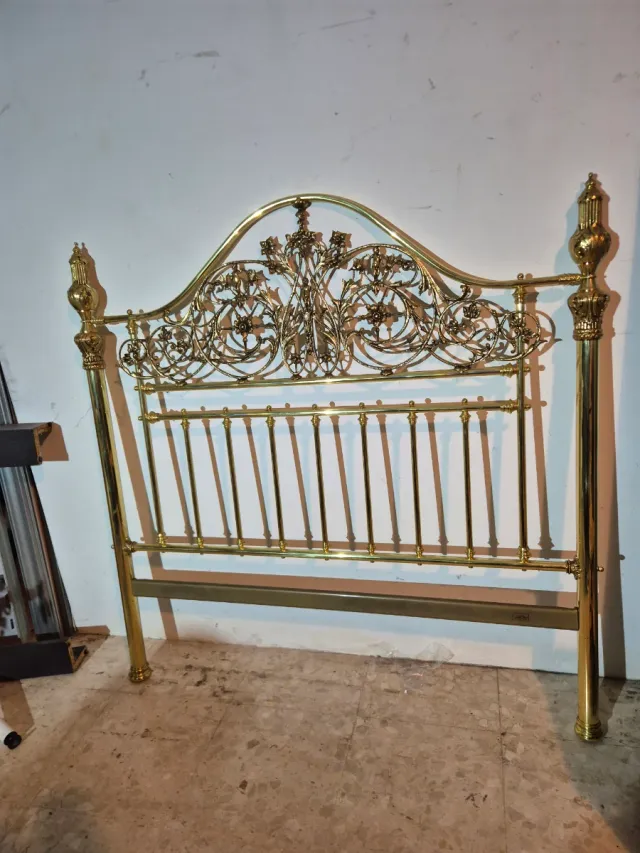 Cabecero Latón Dorado   peña vargas