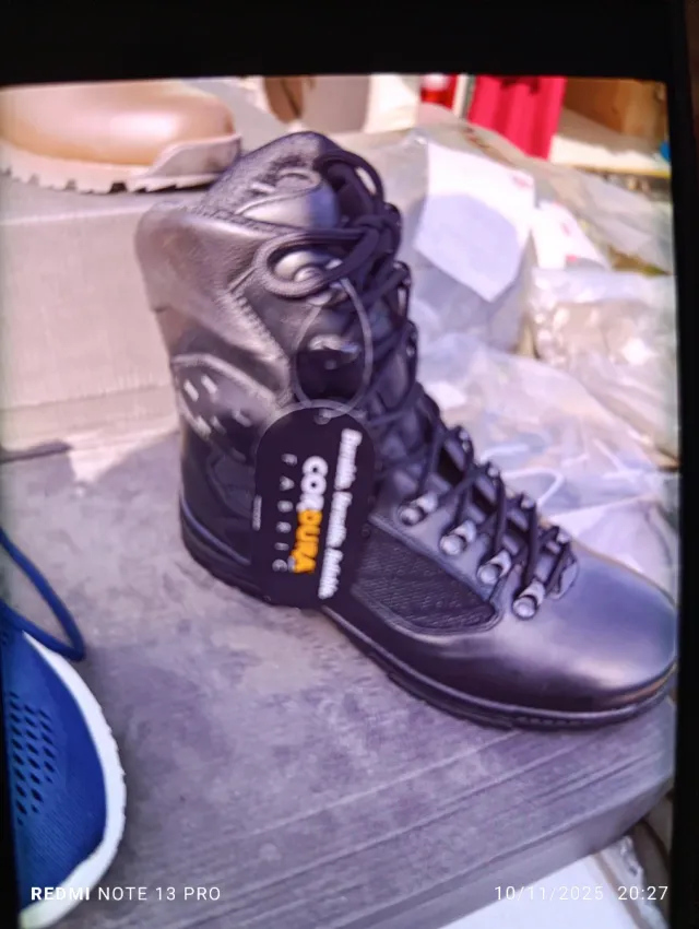 Bota de dotación negra