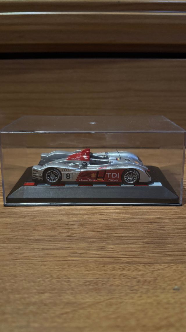 Coche Miniatura Audi R10 2006 24 Horas Le Mans