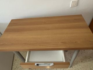Mesa madera extensible con cajón