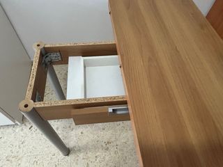 Mesa madera extensible con cajón