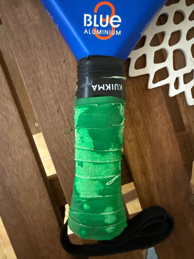 Pala de pádel + funda + overgrip