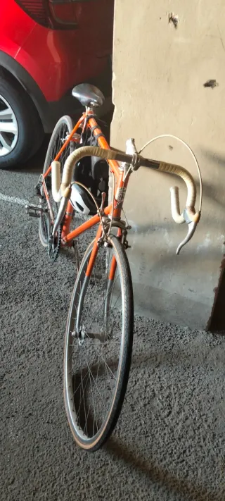 Lote de 3 Bicicletas Clásica Naranja, Y 2 pequeñas