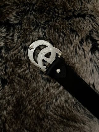 Cinturón Gucci Negro Hebilla GG Plata