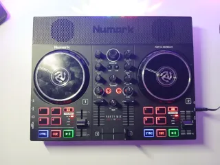 Numark Party Mix Live - Mesa DJ Principiante