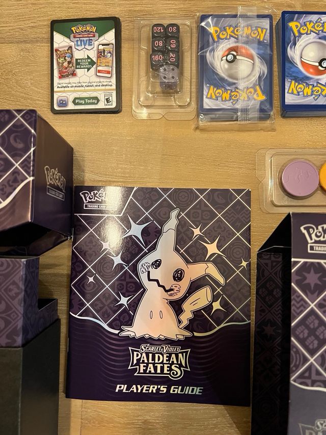 Pokémon Caja Entrenador Élite Paldean Fates