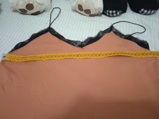 Blusa Pull&Bear encaje negro rosa Talla S