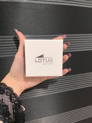 Pendientes Mano de Fátima Lotus Plata
