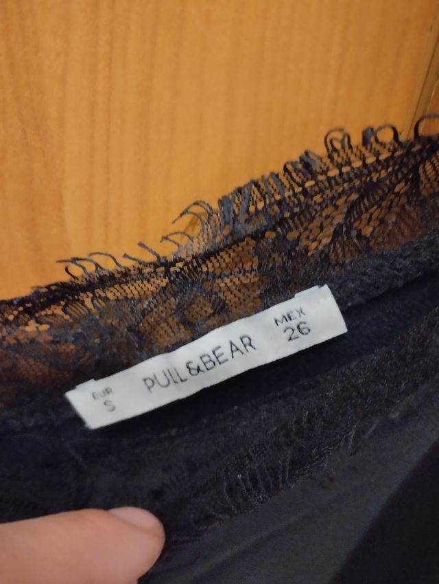 Blusa verde encaje Pull&Bear Talla S