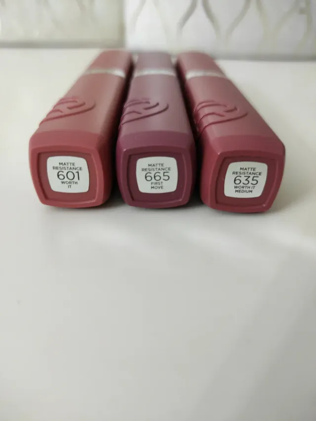 L'Oréal Labiales Fijos Mate tres unidades