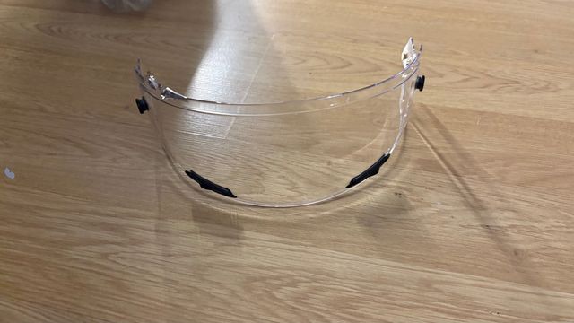 Visera transparente para casco