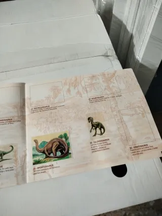 Album Cromos Dinosaurios Bollycao