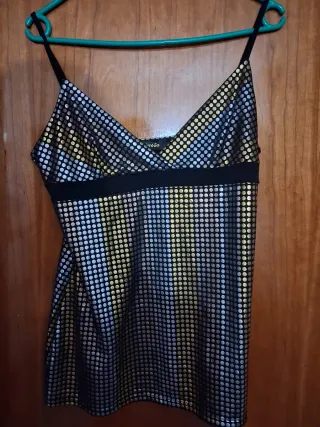 Camiseta tirantes plateada y negra Talla L