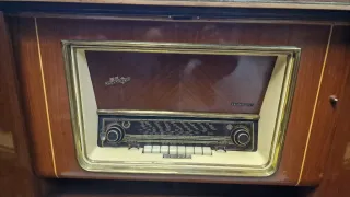 Mueble radio tocadiscos telefunken "beethoven 58"
