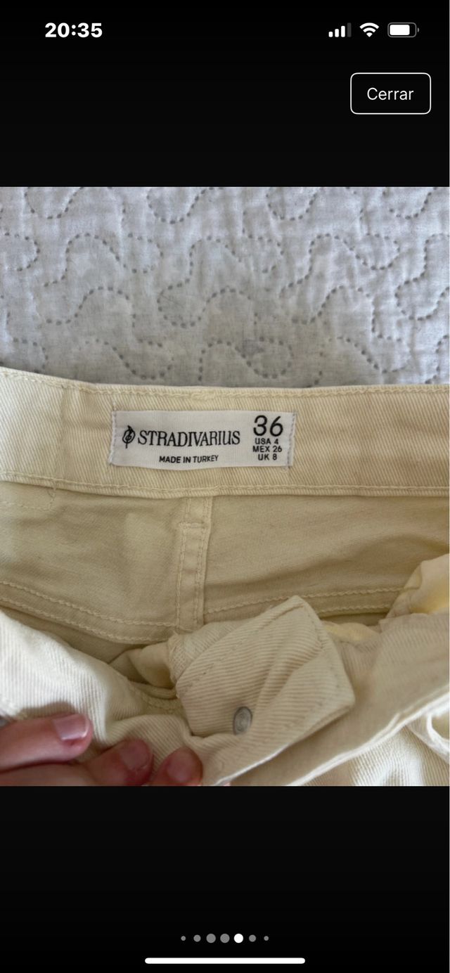 Vaqueros Stradivarius Beige