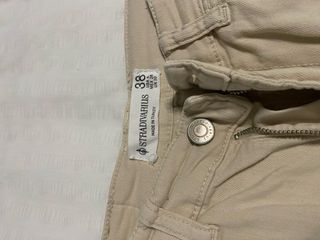 Pantalón vaquero beige
