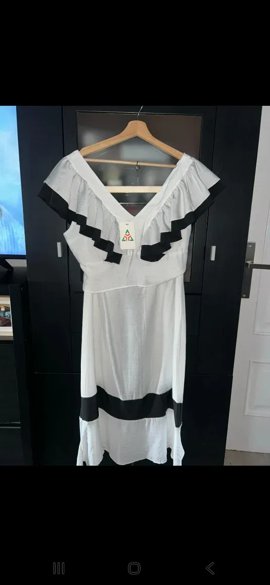 Conjunto Top y Falda Blanco y Negro Talla L