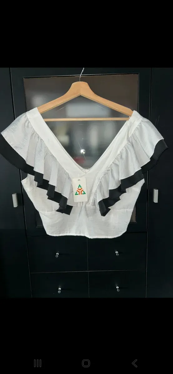 Conjunto Top y Falda Blanco y Negro Talla L