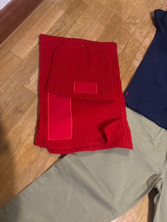 Conjunto de niño con bufanda y gorro