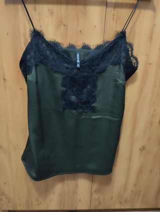 Blusa Stradivarius encaje verde talla S