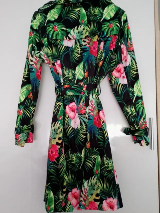 Gabardina Estampada Tropical