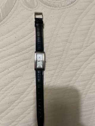 Reloj Waldorf Rectangular Plata y Negro