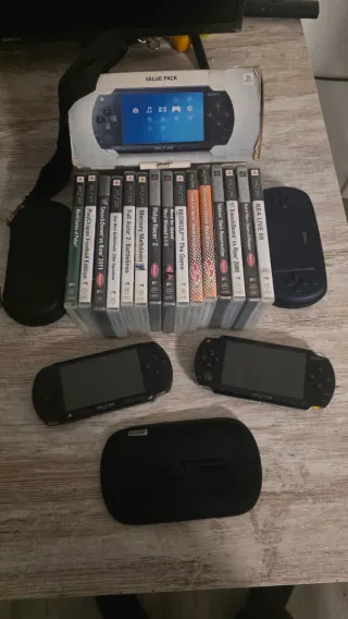 Sony PSP Value Pack + 13 Juegos UMD
