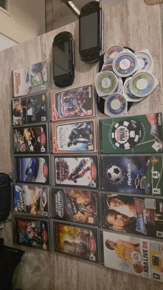 Sony PSP Value Pack + 13 Juegos UMD