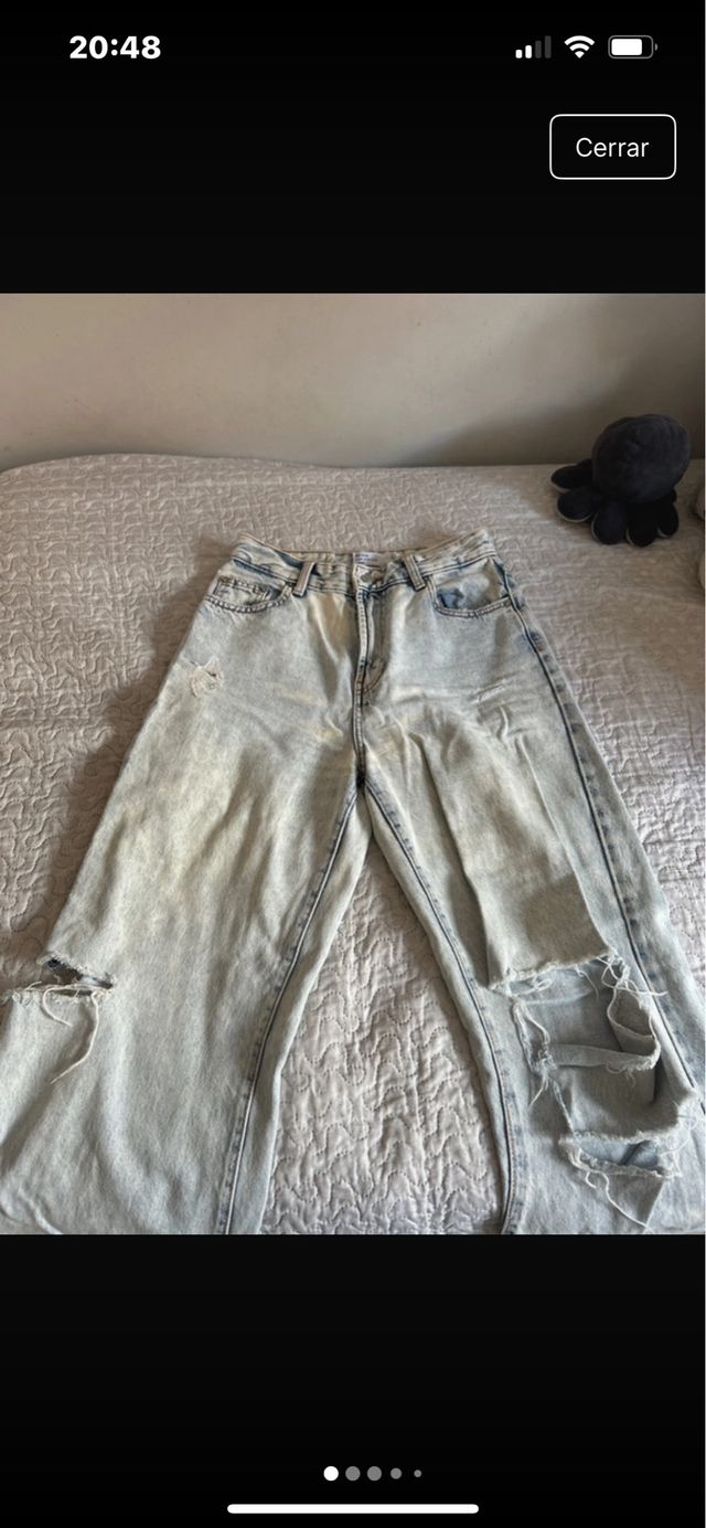 Vaqueros Bershka anchos rotos