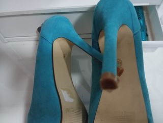 Zapatos tacón azul turquesa