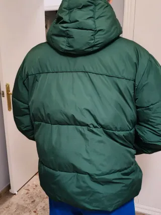 Chaquetón de plumas verde