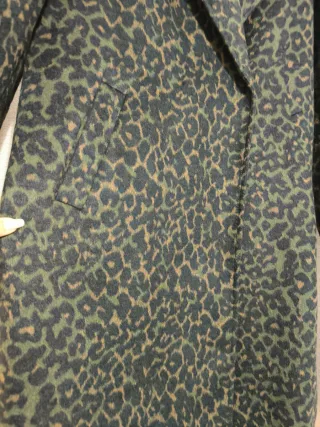 Abrigo oversize leopardo ONLY. Talla grande