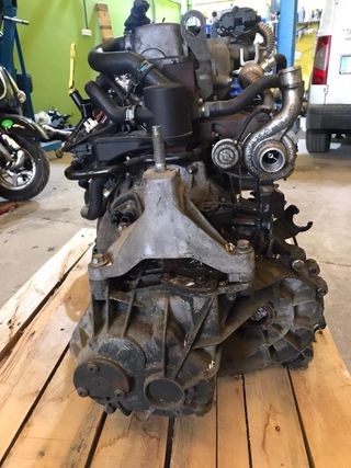 Ford Transit Connect 2010 + motor nuevo