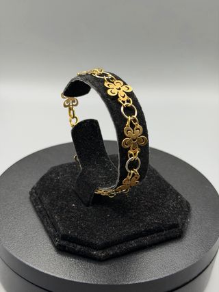Ref45 Pulsera de flores de oro de 18k.