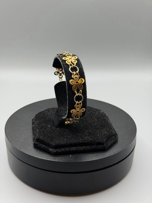 Ref45 Pulsera de flores de oro de 18k.