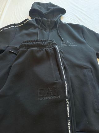 EA7 Emporio Armani Chándal Negro Nuevo talla L