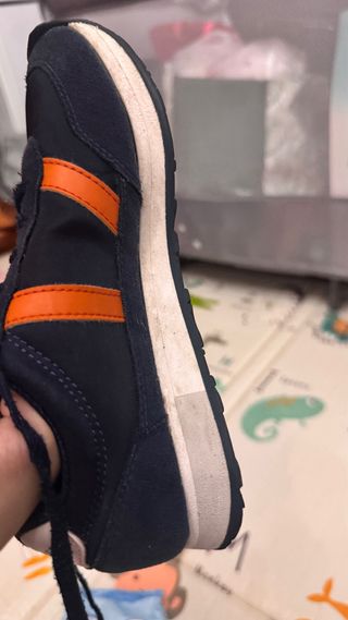 Zapatillas Lacoste Azul y Naranja