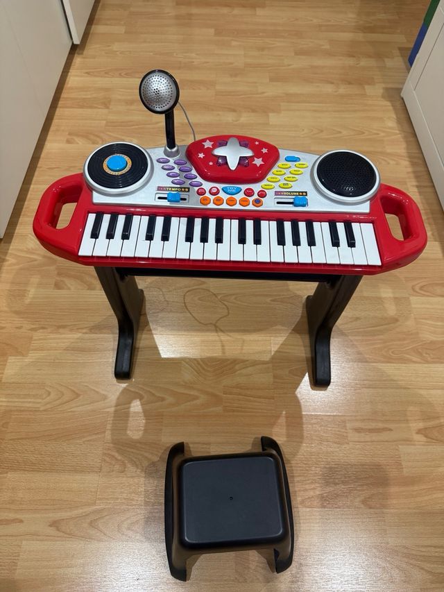 Piano Juguete Juguettos Rojo con Micrófono