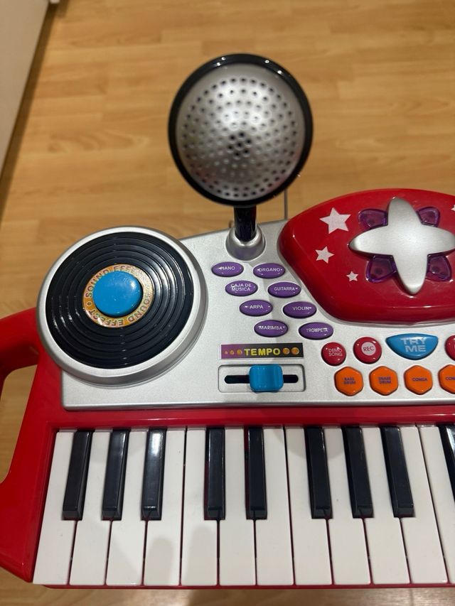 Piano Juguete Juguettos Rojo con Micrófono