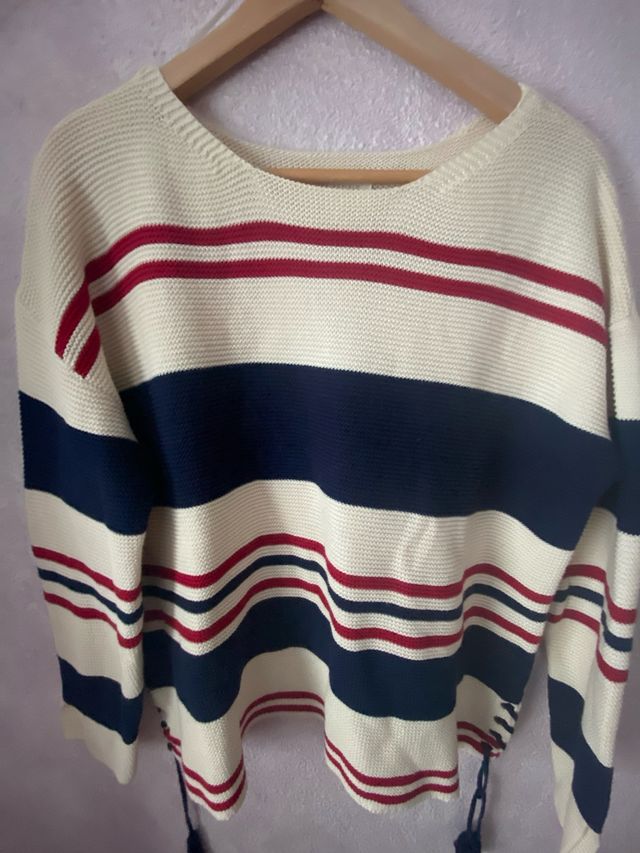 Jersey de rayas azul, rojo y blanco