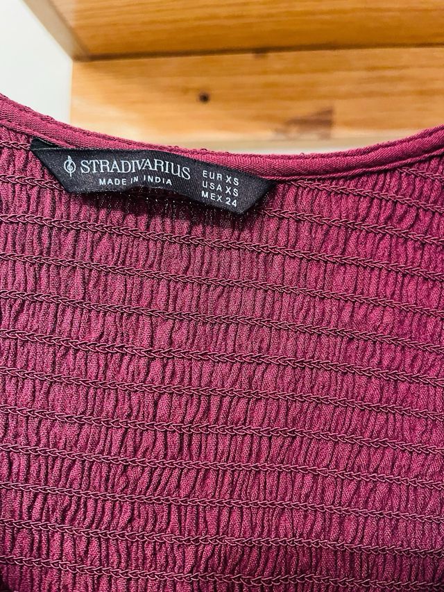 Camisa Stradivarius granate manga larga