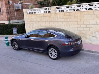 Tesla Model S 2019 75D 2019