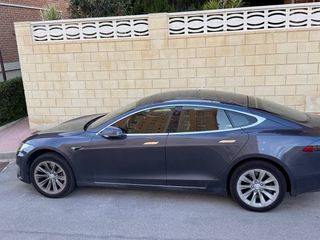 Tesla Model S 2019 75D 2019