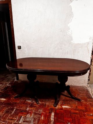 Mesa de salón ovalada extensible madera maciza