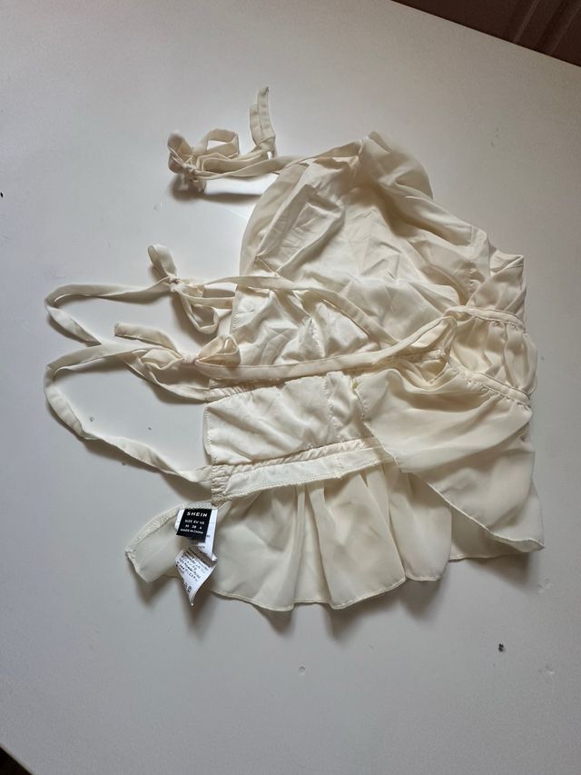 Top Shein Beige Espalda Descubierta