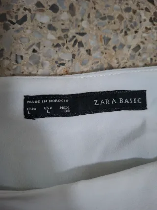 Vestido negro y blanco asimétrico