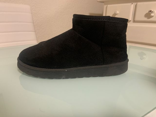 Botas tipo UGG negras