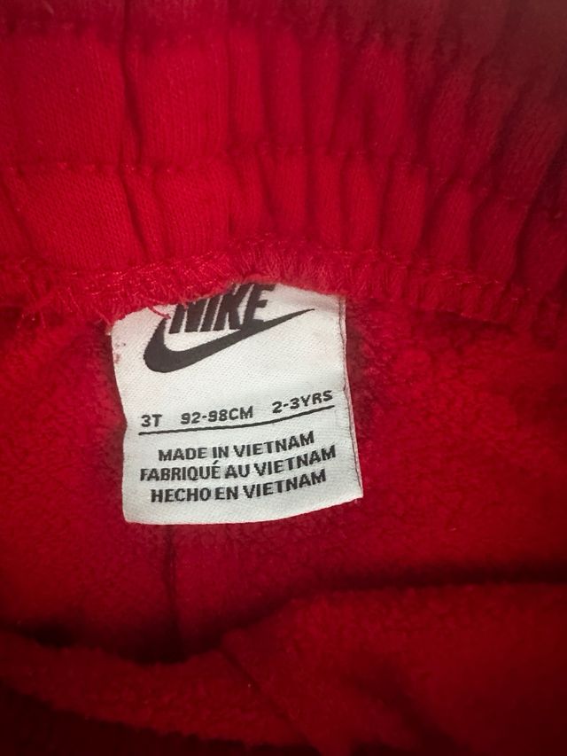 Conjunto Nike Sudadera y Pantalón Rojo