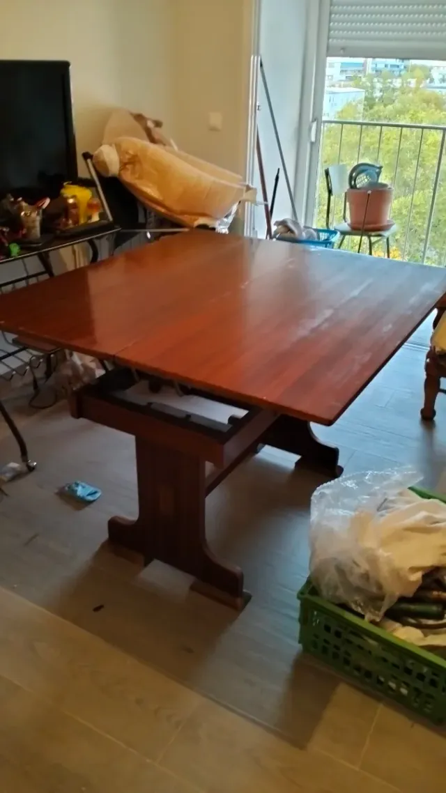 Mesa de comedor de madera, extensible