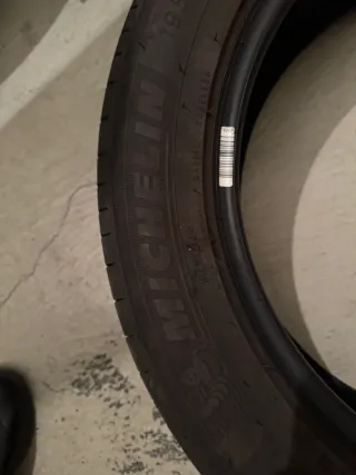 UN Michelin E Primacy 195/60R18 96H S1